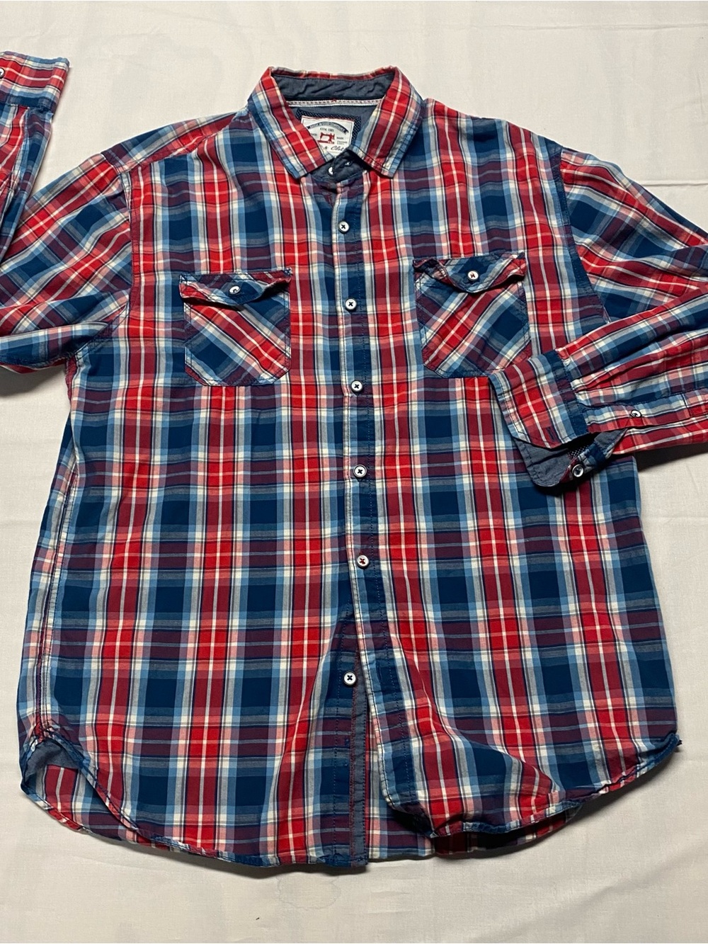 Casual Plaid Button-Down Shirt in Red & Blue - Men's